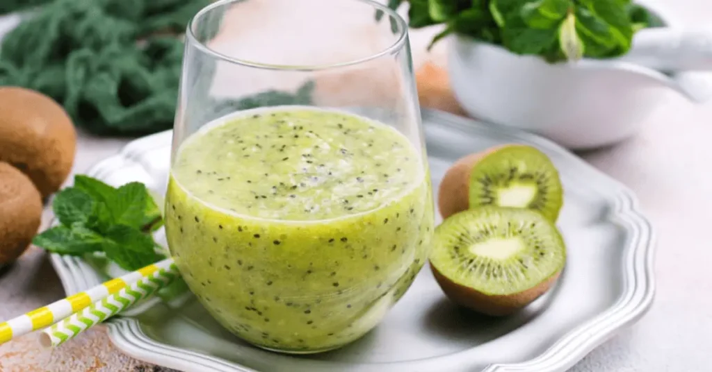 Healthy kiwi smoothie