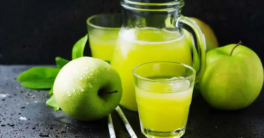 Apple Juice (Juicer or Blender)